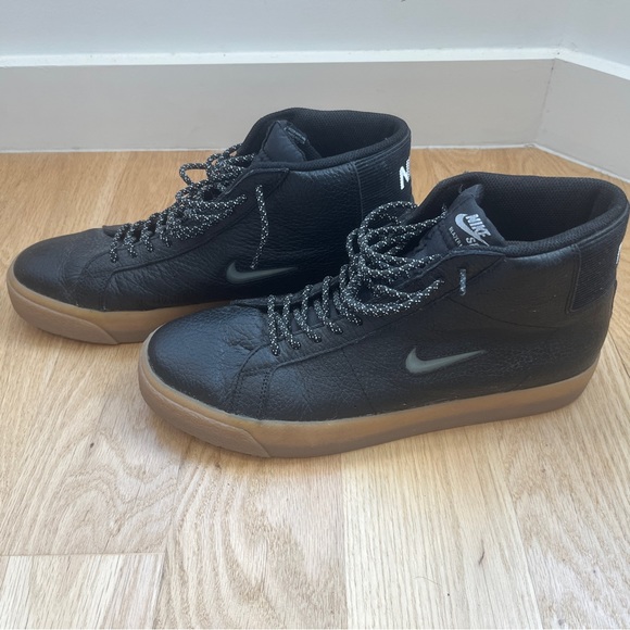 Nike Zoom SB Blazer Mid Sneakers in Black Leather - Picture 4 of 6